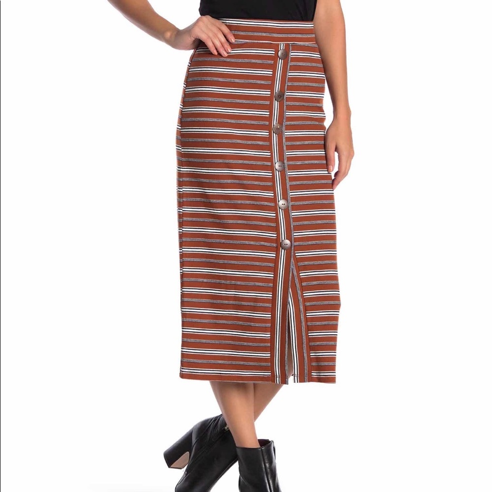 Midi Brown strip bottom front open skirt.